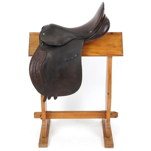 1158 - A Morris & Nolan 16 inch brown leather saddle.