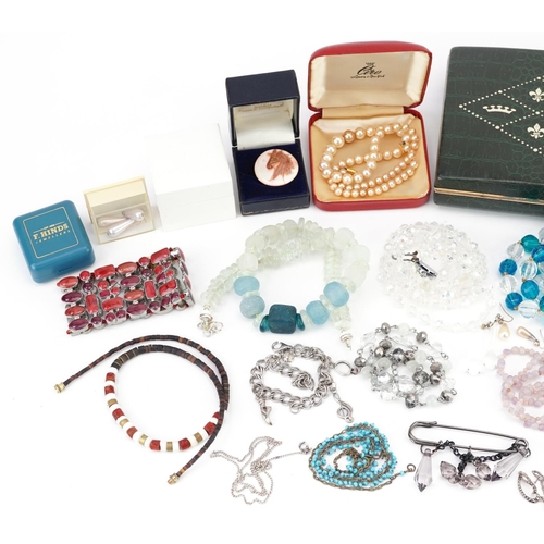 3339 - Vintage and later jewellery and jewellery boxes including simulated pearl necklace with 9ct gold cla... 