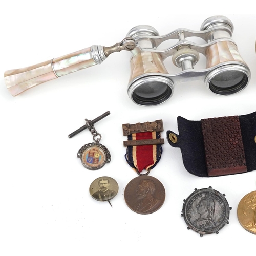 309 - Sundry items including a British military World War I War medal awarded to 3233 CPL.B.HART.12-LOND-R... 