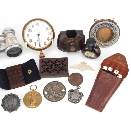 309 - Sundry items including a British military World War I War medal awarded to 3233 CPL.B.HART.12-LOND-R... 