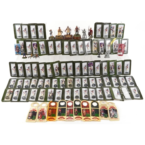 2527 - A large collection of hand painted lead military figures, many in sealed blister packs.