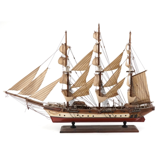 1414 - An early 20th century hand-built model of a Clipper Siglo XIX, H-58cm L-86cm