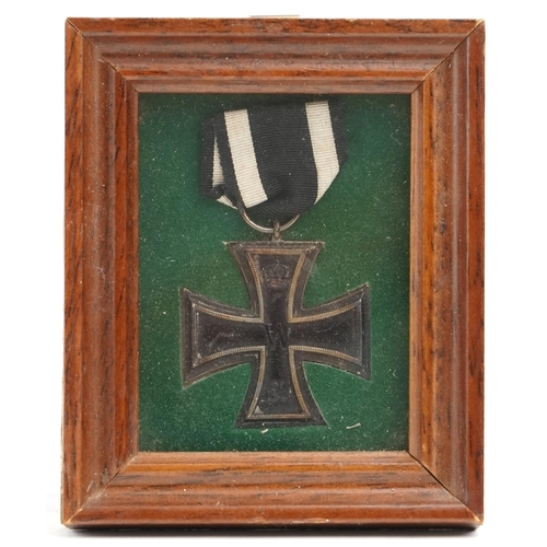 2551 - A German military interest 1914 Iron Cross, framed and glazed.