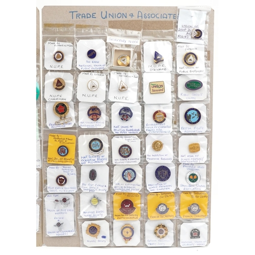 2280 - A large collection of vintage and later Trade Union & Associates and political badges including Nati... 