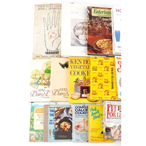 2376 - Vintage and later cookery books including First Slice Your Cookbook by Arabella Boxer, River Café Co... 