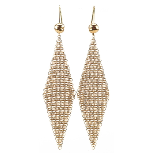  Tiffany & Co, a pair of 18ct gold mesh link drop earrings designed by Elsa Peretti, 8cm high, total ... 