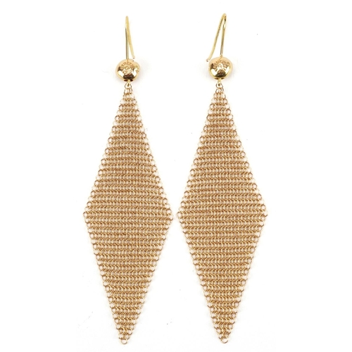  Tiffany & Co, a pair of 18ct gold mesh link drop earrings designed by Elsa Peretti, 8cm high, total ... 