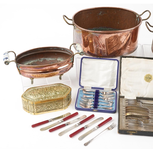 1594 - Antique and later metalware including three Victorian copper pans, brass candlesticks, silver plated... 