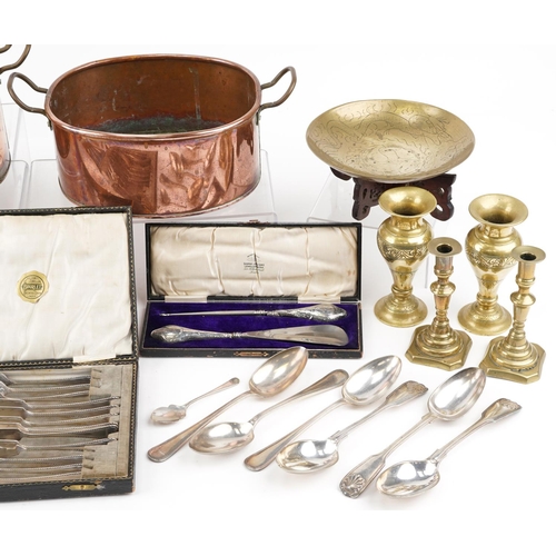 1594 - Antique and later metalware including three Victorian copper pans, brass candlesticks, silver plated... 