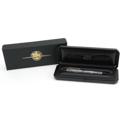 83 - A Parker Duofold 18ct gold nib fountain pen, with case and box.