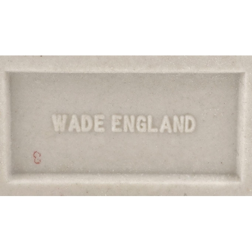 1234 - A collection of Wade porcelain houses including Whimsey-on-Why and Whimsey in the Vale together with... 