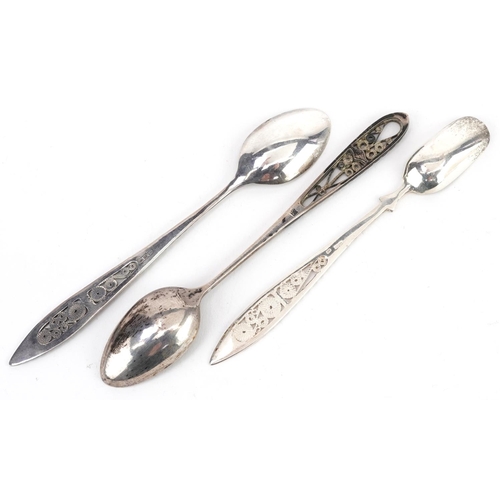 494 - Two continental 830 grade silver filigree spoons and a thick gauge silver filigree teaspoon marked 8... 