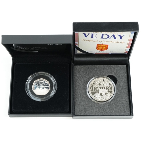 2186 - The History of World War II stamp covers and coin covers together with Aviation Heritage coin covers... 