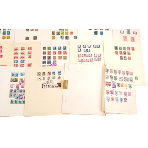 2240 - A large quantity of American 19th century and later stamps to include newspaper periodicals and airm... 