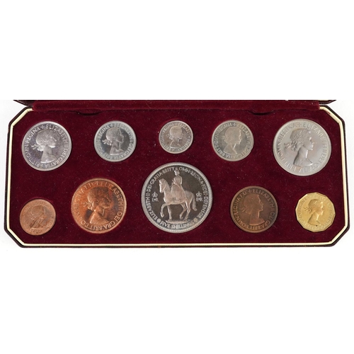 2101 - A Queen Elizabeth II coronation coin set in presentation case.