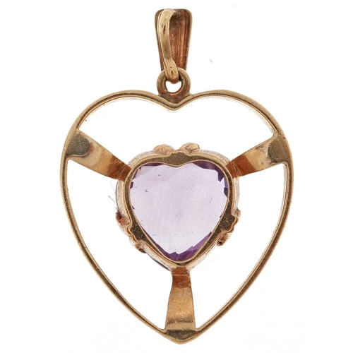 3063 - A 9ct gold amethyst love heart pendant, 2.8cm high, 3.0g.