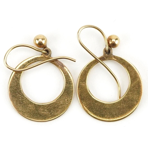 3052 - A pair of yellow metal floral engraved drop earrings, 2.7cm high, total 2.3g.