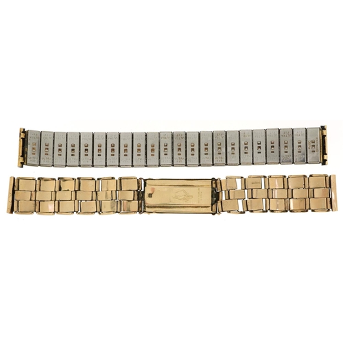 3005 - Omega, gentlemen's 9ct gold automatic wristwatch together with a 9ct gold metal core bracelet and a ... 