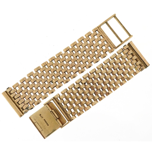 3007 - A 9ct gold wristwatch strap, 15cm in length, 22.8g.