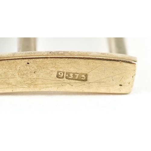 3007 - A 9ct gold wristwatch strap, 15cm in length, 22.8g.