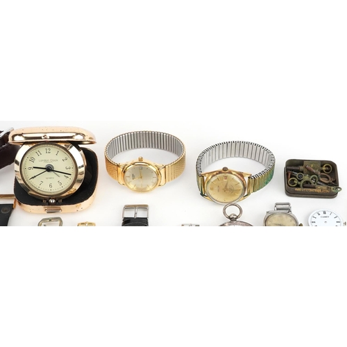 3335 - A small collection of mixed ladies and gentlemen's wristwatches for spares and repairs including Sek... 