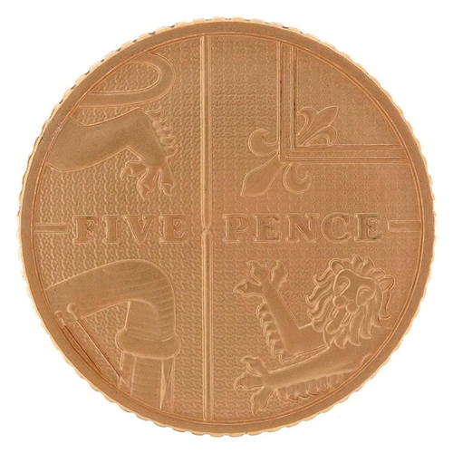 3372 - Elizabeth II 2015 gold five pence coin, 6.2g.