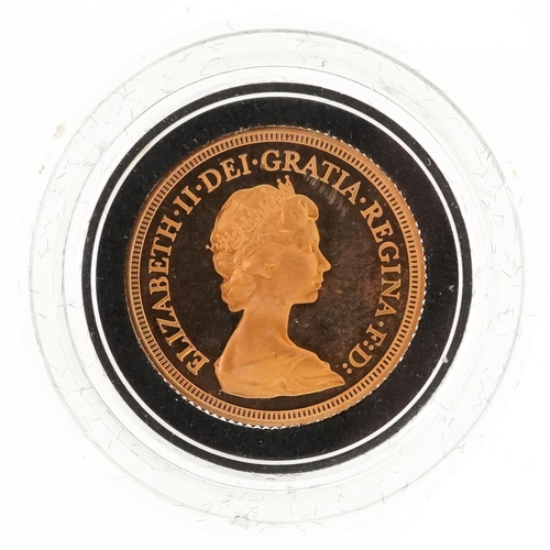 3382 - Elizabeth II 1979 gold sovereign with box.