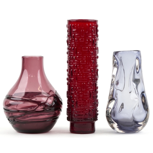 1564 - A mid 20th century Emil Funke design red glass vase for Gral Glass Studio, H-25cm together with a Wh... 