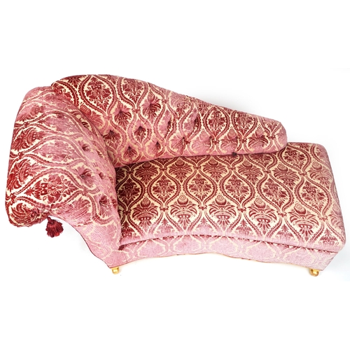 1048 - A 20th century Victorian style scroll arm chaise lounge upholstered in a red and cream velor, on gil... 