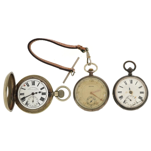 3320 - A Victorian silver cased pocket watch, the white enamel dial with black roman numerals, diameter 4.5... 