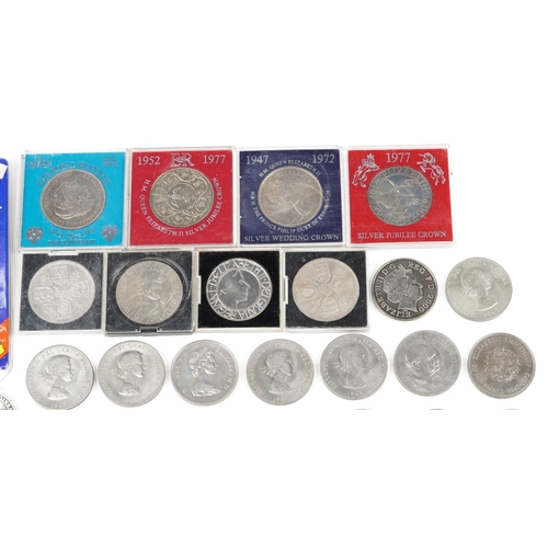 2141 - Four Elizabeth II five pound coins and a collection of commemorative crowns including Churchill, Que... 