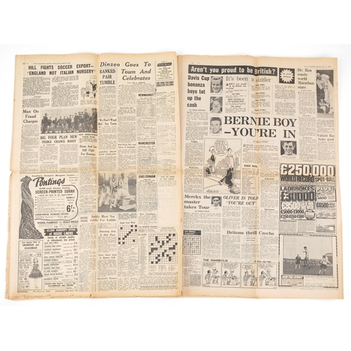 2319 - Two 1960s newspapers - The Evening News Wednesday April 12th 1961 Man in Space and The Daily Express... 