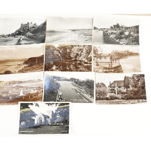 2267 - A collection of approximately four hundred topographic postcards including photographic, colour and ... 