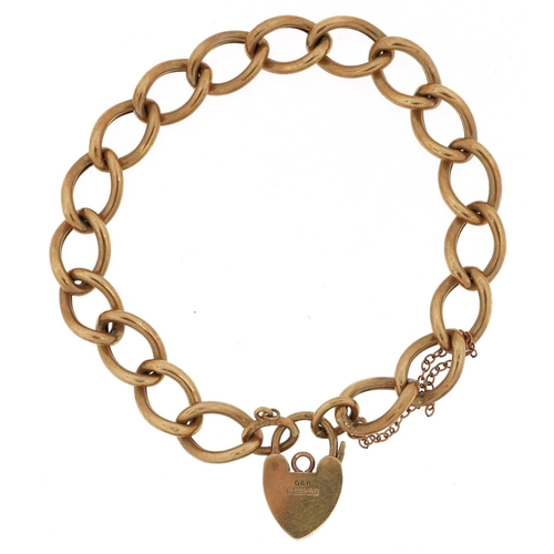 149 - A 9ct gold bracelet with love heart padlock, 18cm in length, 9.3g.