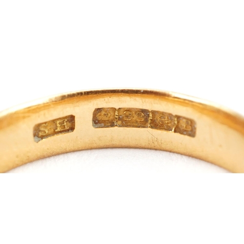 142 - A George V 22ct gold wedding band, Birmingham 1926, size P, 4.8g.