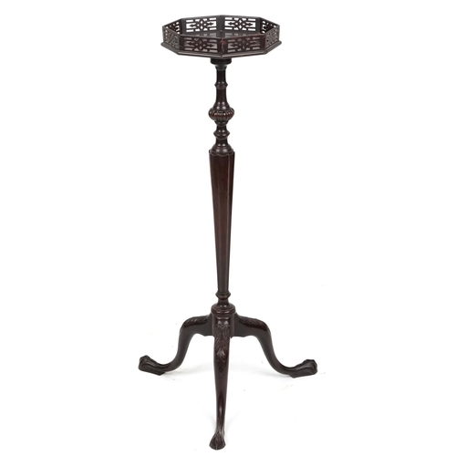 1149 - A 19th century mahogany jardinière stand with pierced fretwork top raised on carved cabriole legs, 1... 