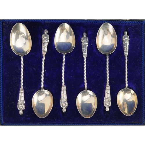 661 - William Devenport, a set of six Edwardian silver apostle teaspoons housed in a velvet and silk lined... 