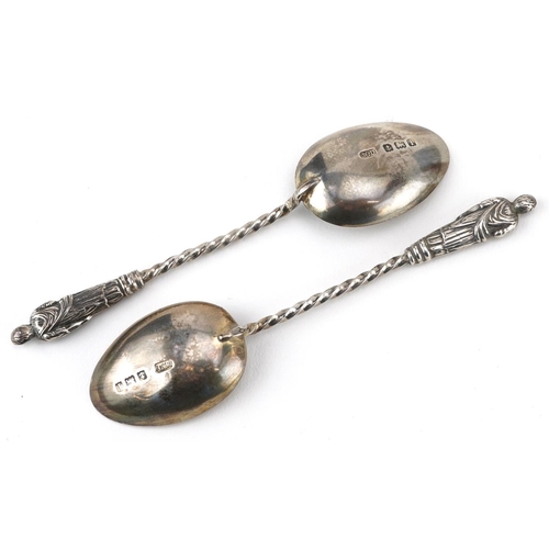 661 - William Devenport, a set of six Edwardian silver apostle teaspoons housed in a velvet and silk lined... 