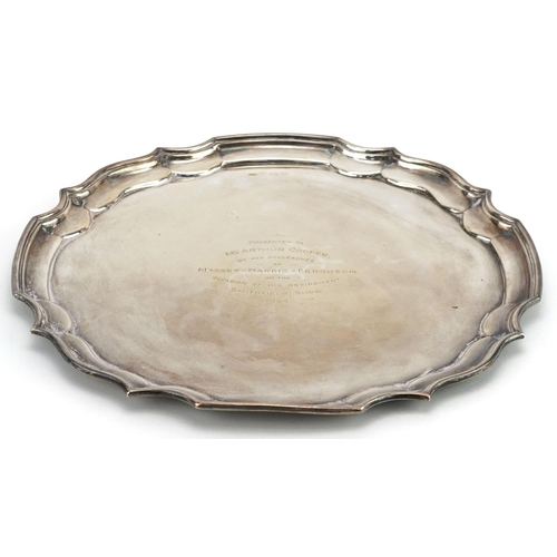  Albert Sydenham, a George VI circular silver salver, Birmingham 1947, 30cm in diameter, 658.0g.