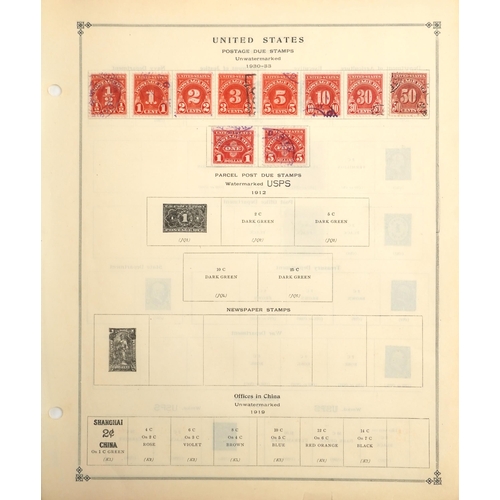 1524 - A large quantity of US stamps, some in albums and loose album sheets, many 19th century.