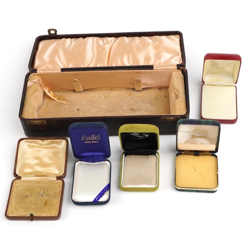 2580 - A collection of vintage and later jeweller's jewellery boxes including James Walker, F. Hinds, H. Sa... 