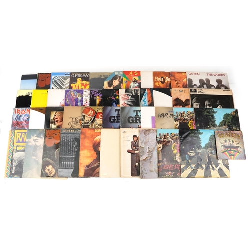 470 - A collection of Vinyl LP records including The Beatles Sgt. Pepper's Lonely Hearts Club Band, White ... 