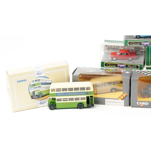 567 - A collection of diecast collector's vehicles with boxes including Corgi Classics and Dinky Collectio... 