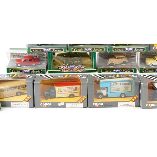 567 - A collection of diecast collector's vehicles with boxes including Corgi Classics and Dinky Collectio... 