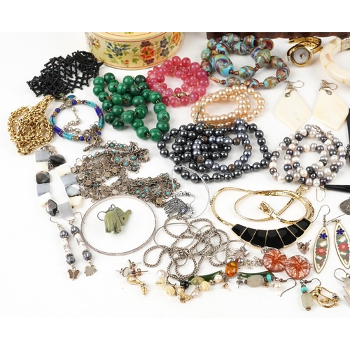 635 - Antique and later jewellery and wristwatches, some silver, including jewelled and enamelled brooches... 