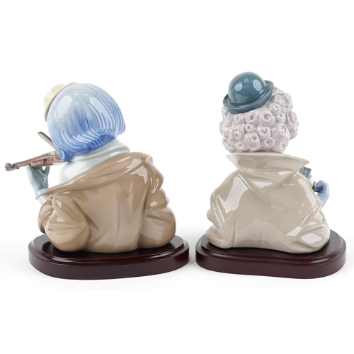 729 - Two Lladro figures of clowns - Fine Melody 5585 and The Blues 5600, the largest 19.5cm high, with bo... 