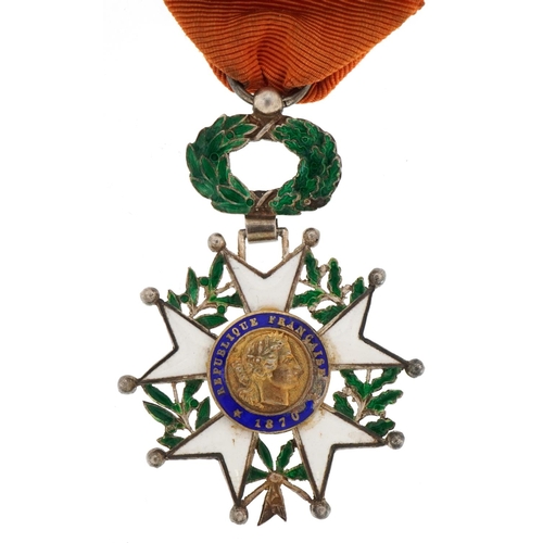 694 - A French military World War I Legion of Honour enamelled medal.