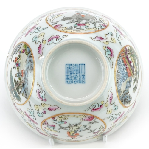 47 - A Chinese porcelain footed bowl, the interior hand painted in blue and white with figures, the exter... 