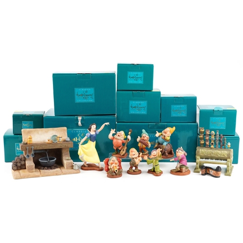 792 - Walt Disney Classics Collection - Snow White & The Seven Dwarfs, with boxes and certificates, the la... 