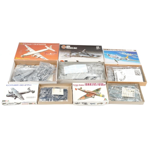 570 - A collection of model aeroplane kits including Revell, Hasegawa and Italaerei.